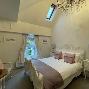 Trefoil Guest House